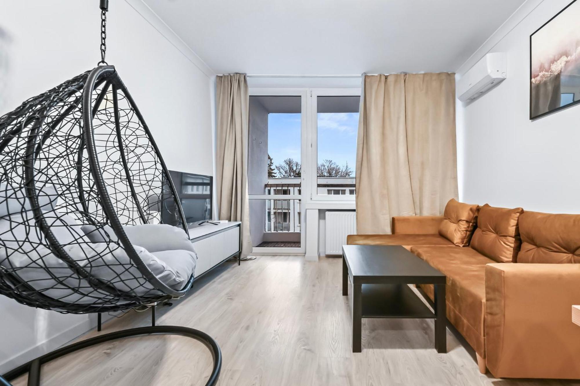Rentplanet - Muranow Apartment Warsaw